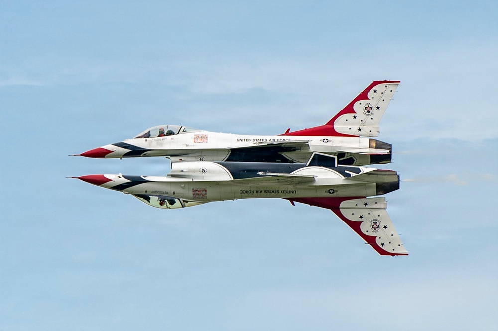 Thunderbirds perform at 2026 Columbus Air Show