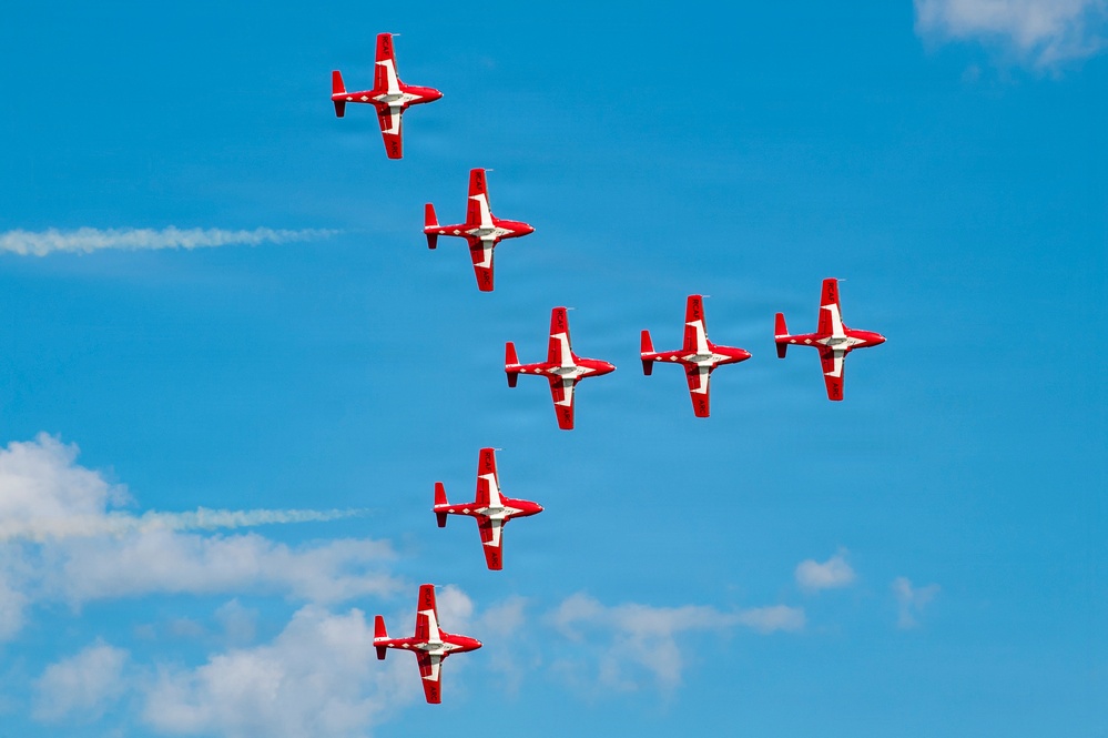 Snowbirds perform at 2026 Columbus Air Show