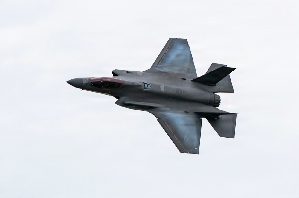 F-35 Demo Team performs at 2026 Columbus Air Show