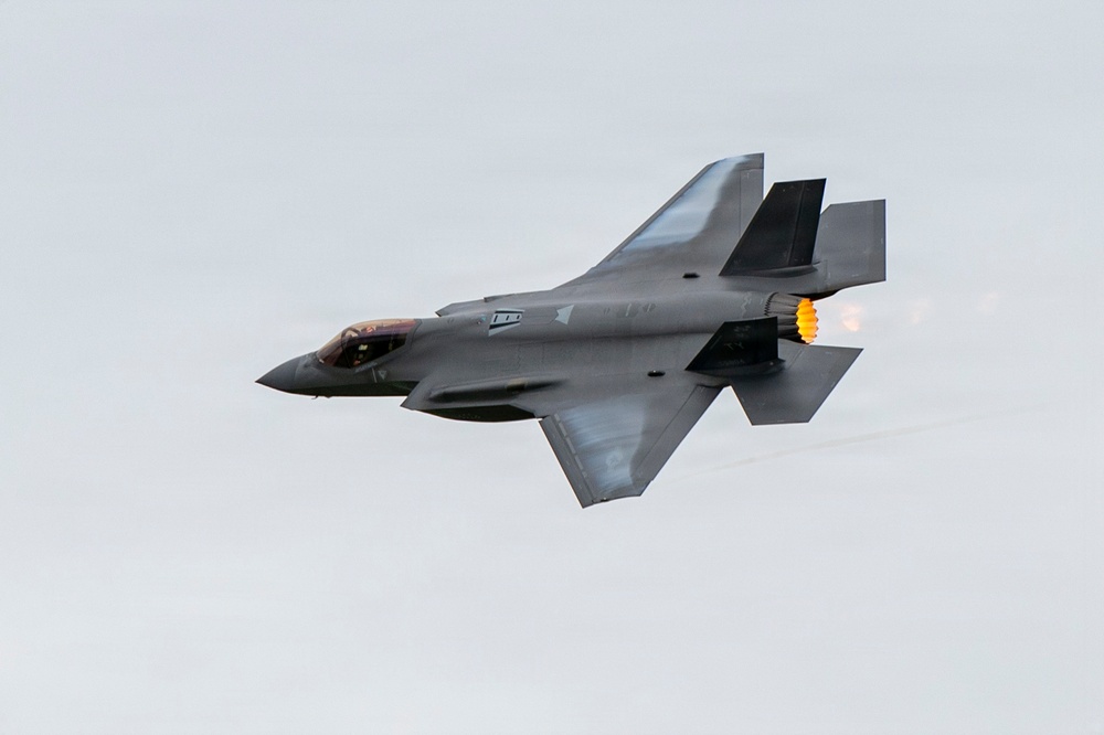 F-35 Demo Team performs at 2026 Columbus Air Show