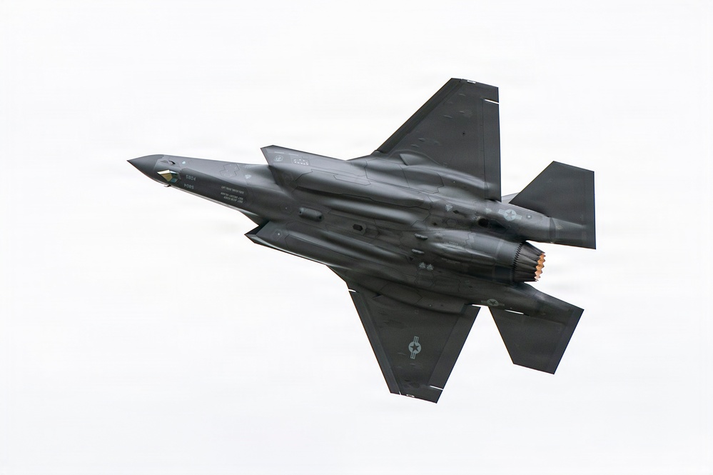F-35 Demo Team performs at 2026 Columbus Air Show