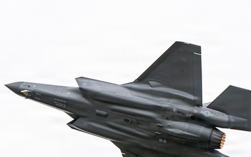 F-35 Demo Team performs at 2026 Columbus Air Show