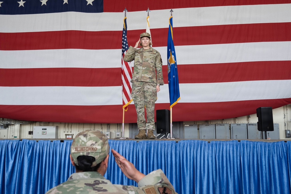 8th MSG holds change of command ceremony