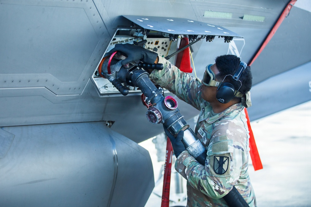 Army Fuelers Support Air Operations During Valiant Shield