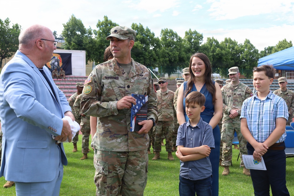 Baumholder District Mayor Honors 16th STB Commander with Farewell Presentation