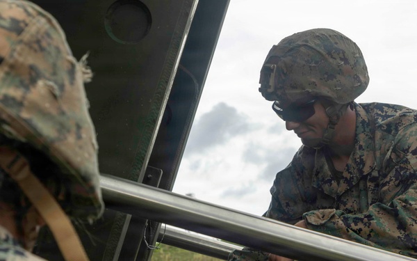 III MEF Marines maintain MRIC system