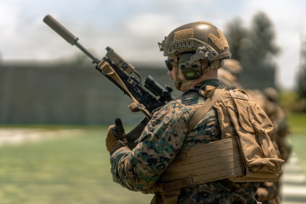 U.S. Marines Conduct Short Bay Drills