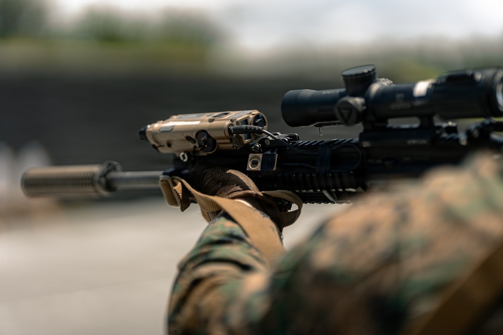 U.S. Marines Conduct Short Bay Drills