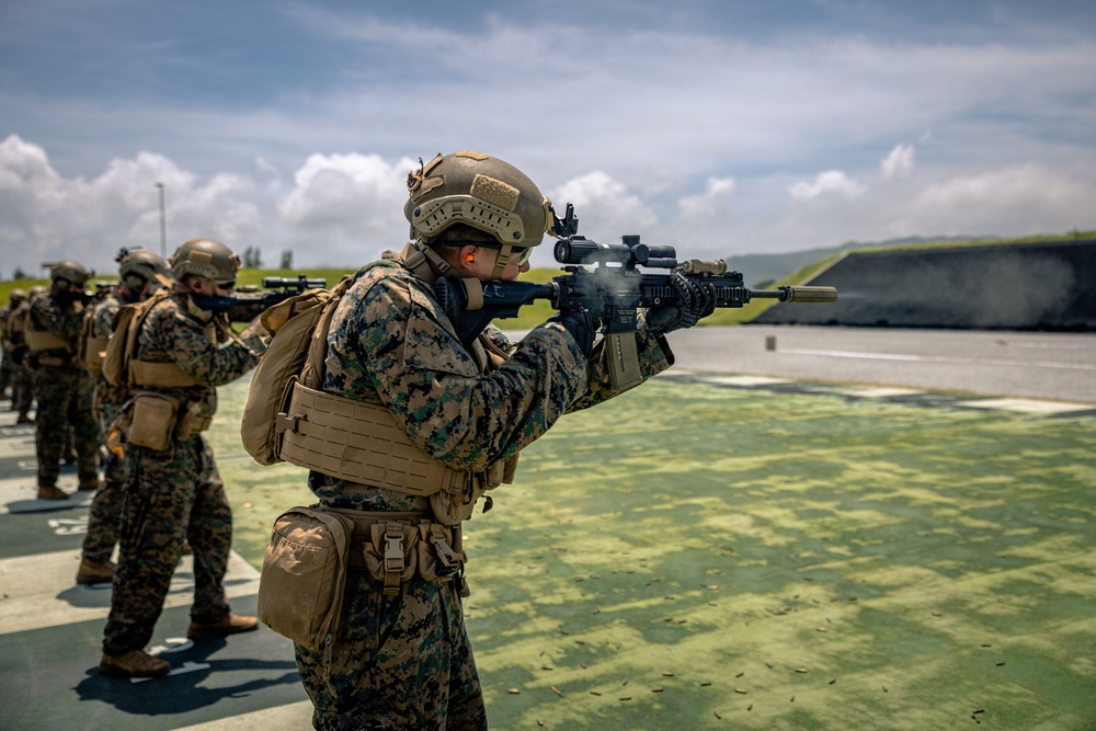 U.S. Marines Conduct Short Bay Drills