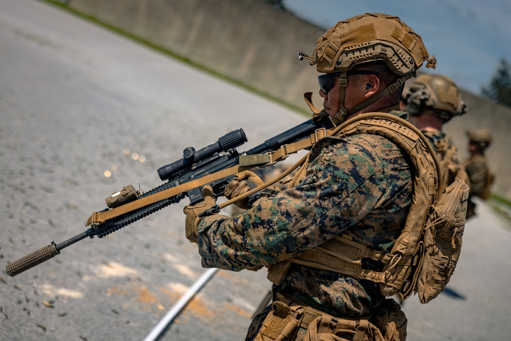 U.S. Marines Conduct Short Bay Drills