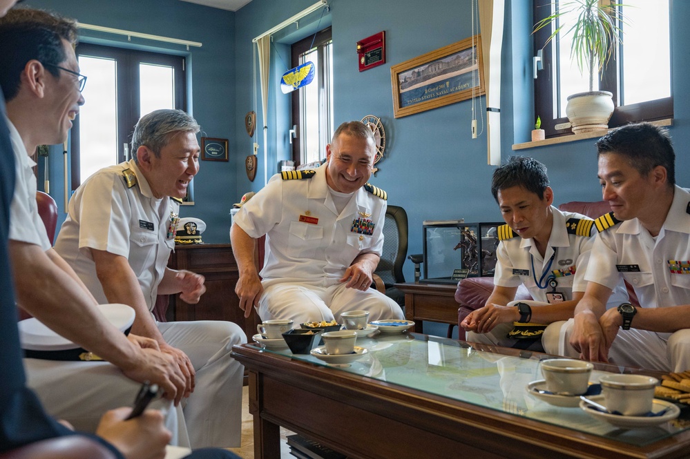 Naval Station Rota commanding officer meets with JMSDF members