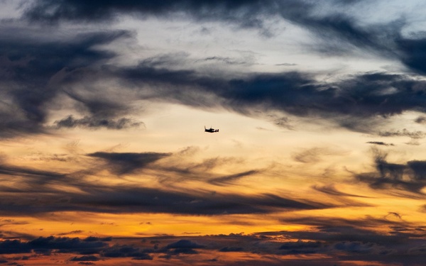 Boxer Sailors Conduct Flight Operations