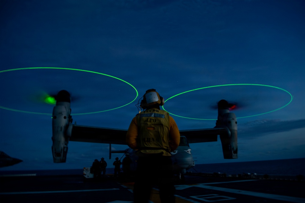 Boxer Sailors Conduct Flight Operations