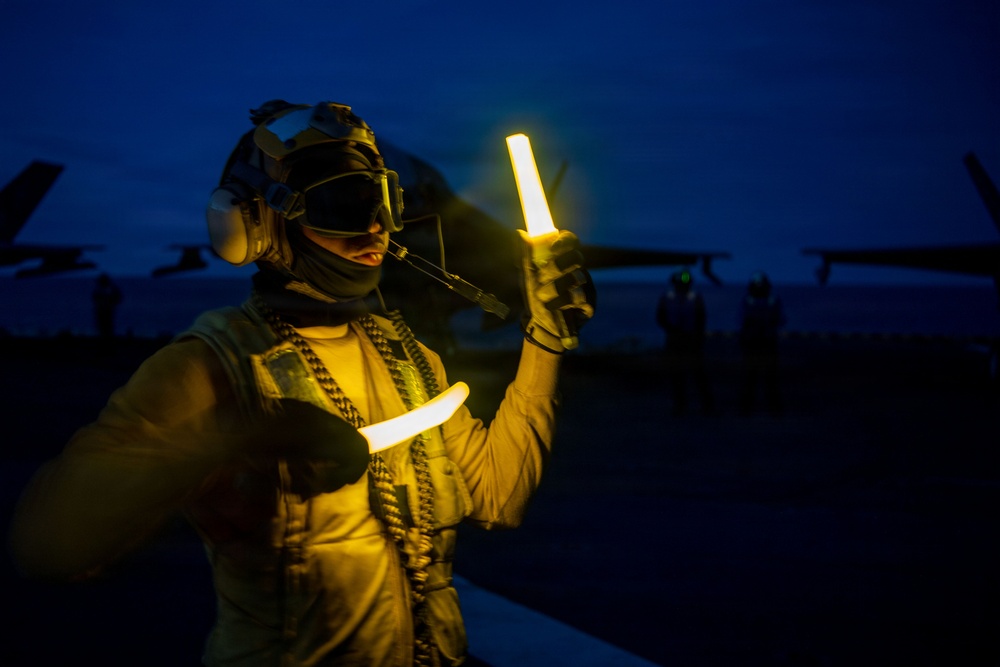 Boxer Sailors Conduct Flight Operations
