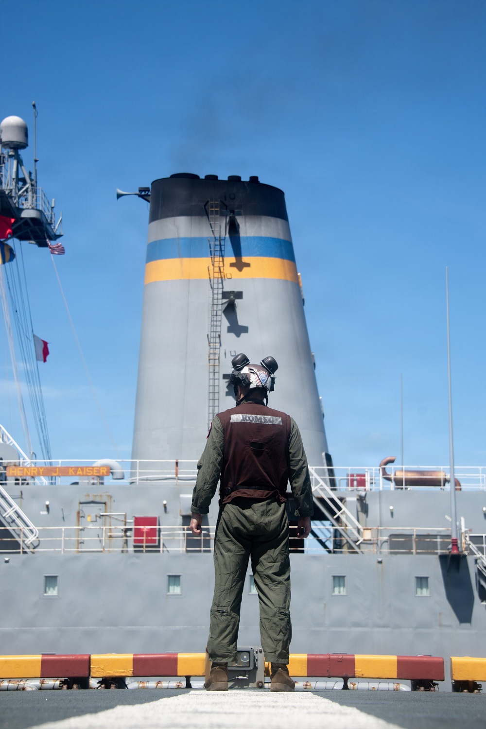 USS Boxer Conducts RAS with USNS Henry J. Kaiser