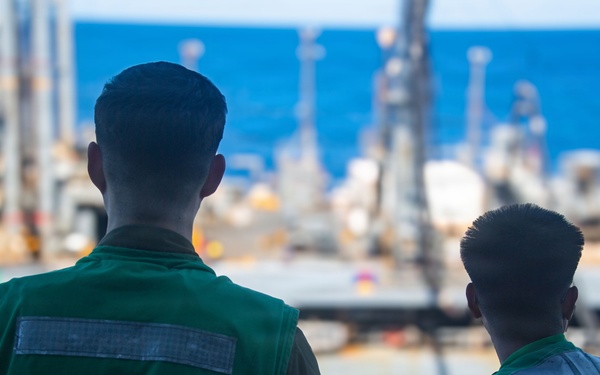 USS Boxer Conducts RAS with USNS Henry J. Kaiser
