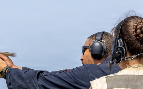 USS Oscar Austin (DDG 79) Conducts Live Fire