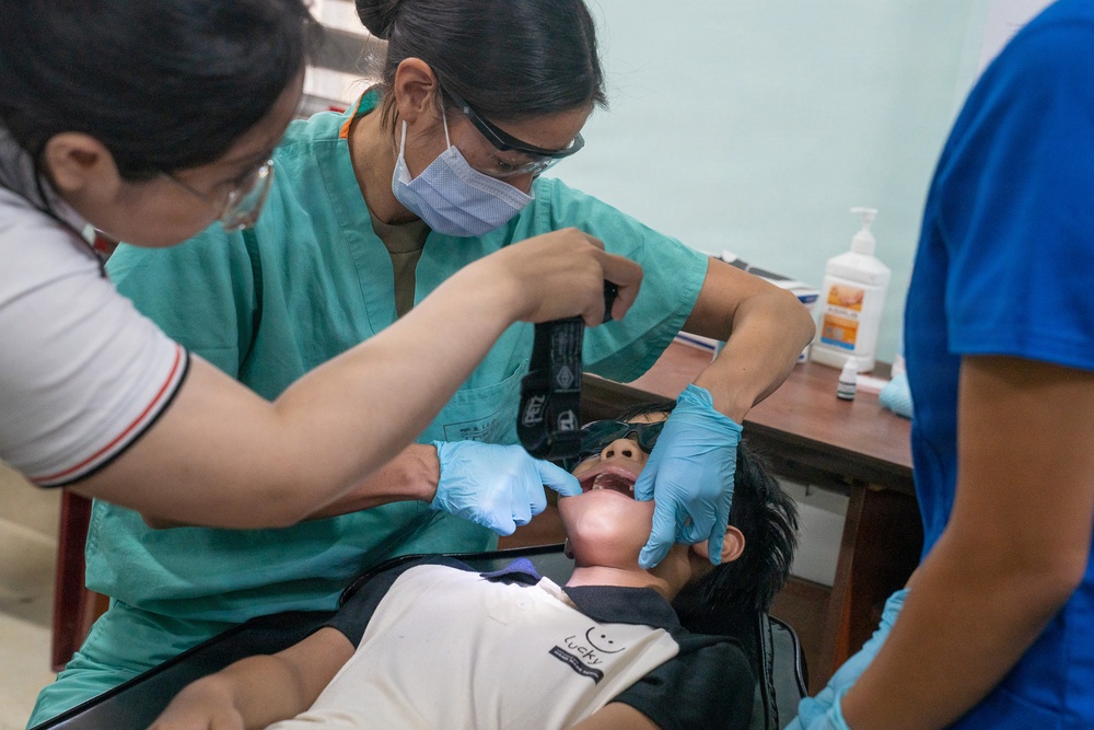 Pacific Friendship, Pacific Partnership 2026 Conduct Dental Exchange in Vietnam