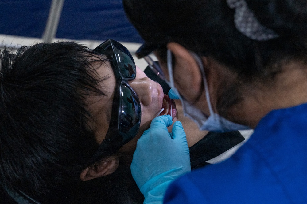 Pacific Friendship, Pacific Partnership 2026 Conduct Dental Exchange in Vietnam