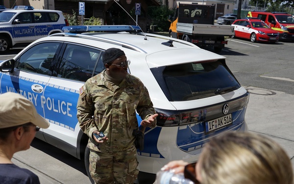 Strengthening ties: USAG Wiesbaden DES hosts German Police Officers