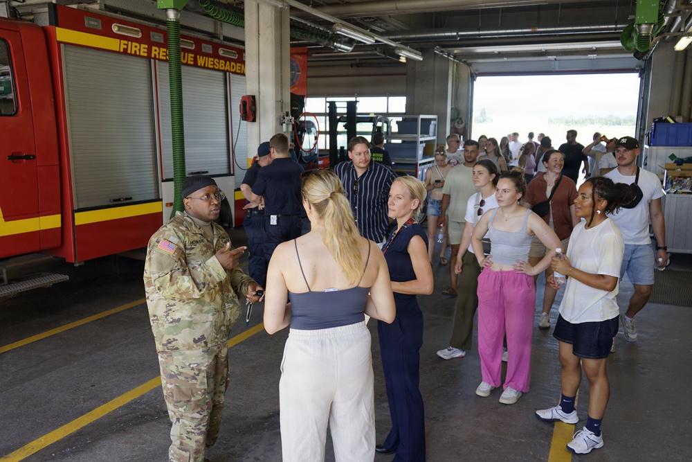Strengthening ties: USAG Wiesbaden DES hosts German Police Officers