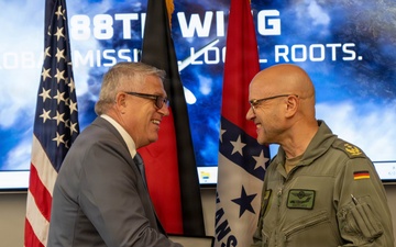 Strengthening Alliances: German and U.S. Air Force Leaders Meet at Ebbing