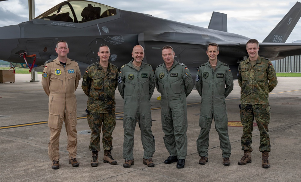 Strengthening Alliances: German and U.S. Air Force Leaders Meet at Ebbing