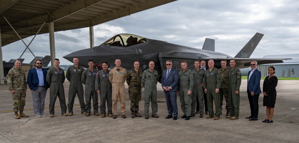 Strengthening Alliances: German and U.S. Air Force Leaders Meet at Ebbing