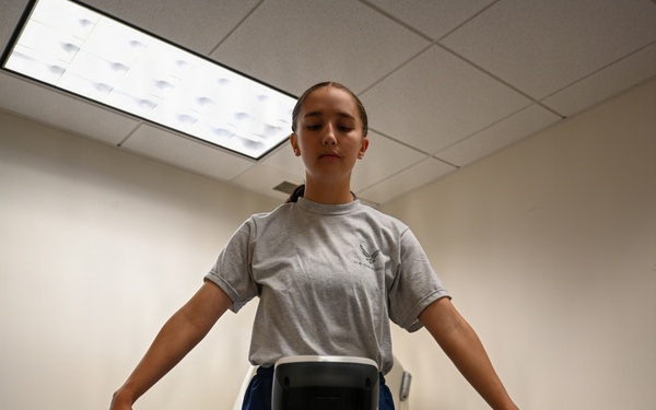 JBLE fitness programs guide service members to physical readiness