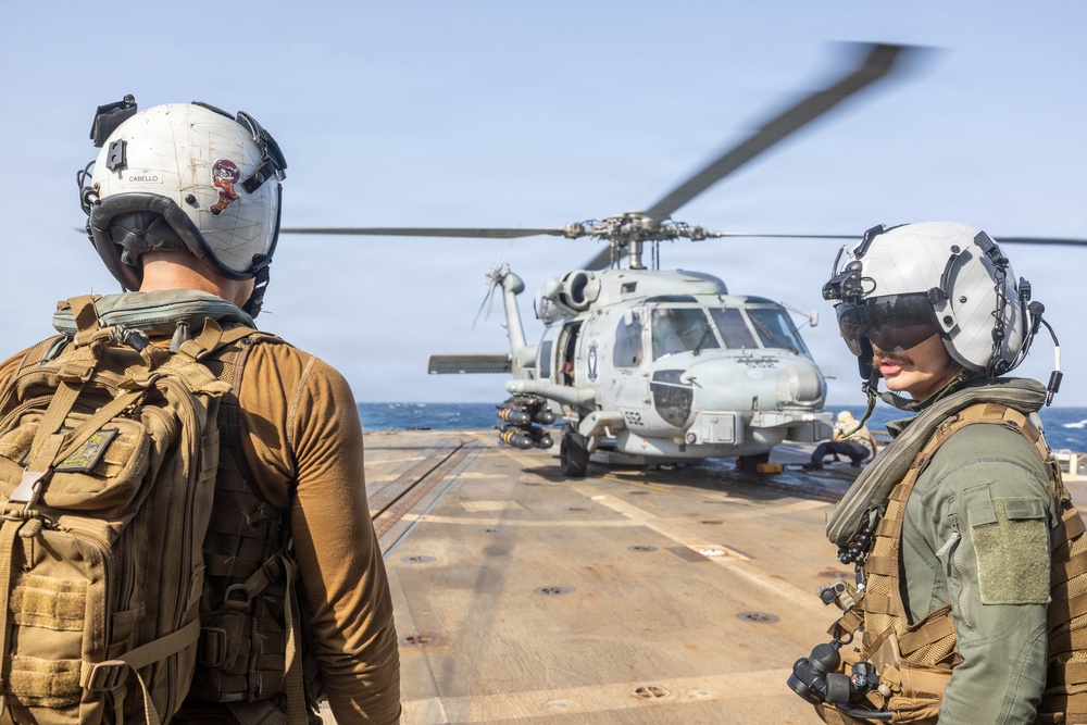 Truxtun Conducts Flight Operations