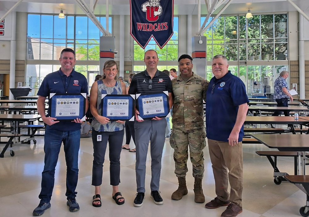 School Counselor and Oregon Army National Guard Officer Recognizes Supportive Employers