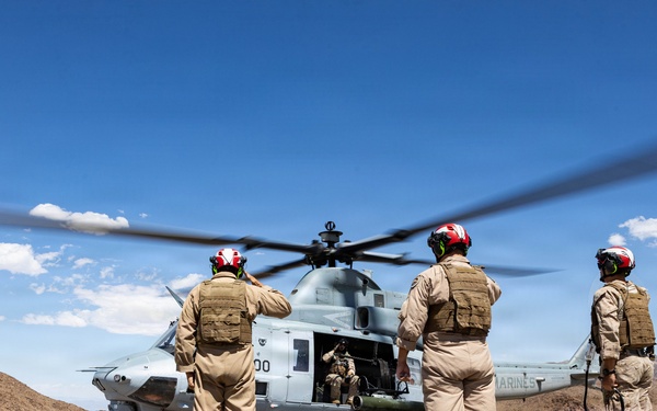 Marines with MWSS-473 conduct a Forward Arming and Refueling Point exercise during SLTE 3-26