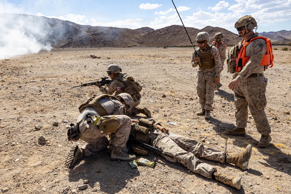 Marines with MWSS-473 conduct a Forward Arming and Refueling Point exercise during SLTE 3-26