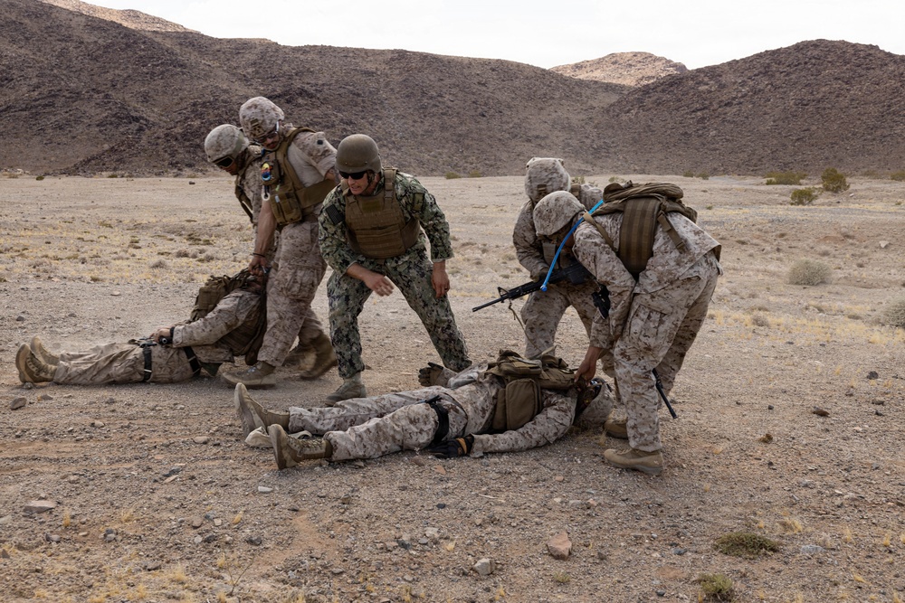 Marines with MWSS-473 conduct a Forward Arming and Refueling Point exercise during SLTE 3-26