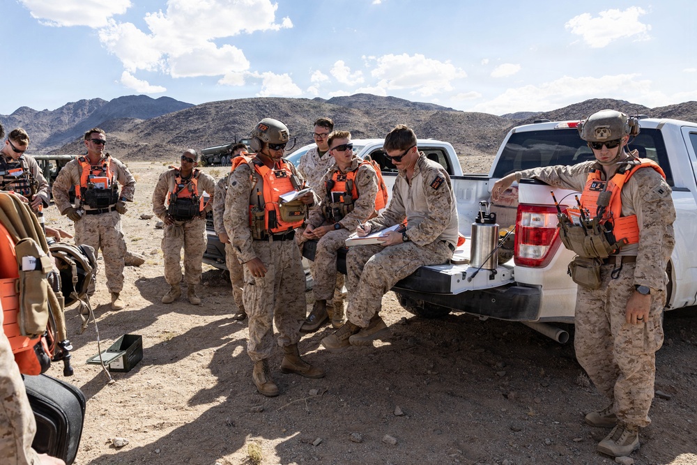 Marines with MWSS-473 conduct a Forward Arming and Refueling Point exercise during SLTE 3-26