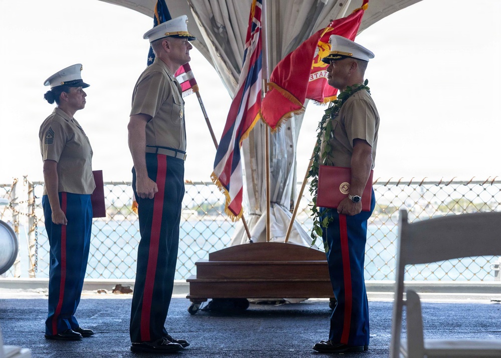 MARFORPAC Senior Leader Retires