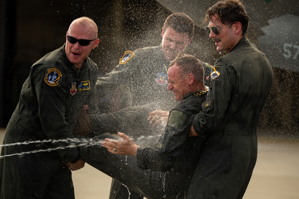 Bergtholdt completes final flight as 325th FW commander