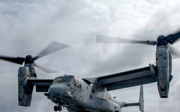 LCF-24: MV-22B Osprey DLQ aboard Fort Lauderdale