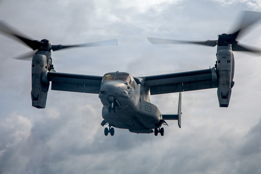 LCF-24: MV-22B Osprey DLQ aboard Fort Lauderdale