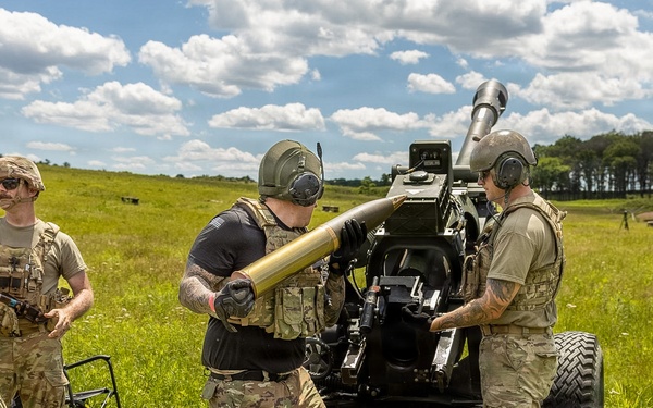 2-166th conducts artillery live fire training