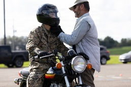 Motorcycle safety course builds skills, strengthens readiness at Blount Island
