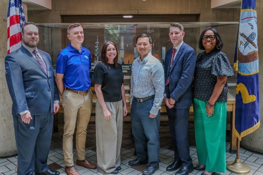 NSWCPD Comptroller Summit Team Earns Department of the Navy Financial Management Award