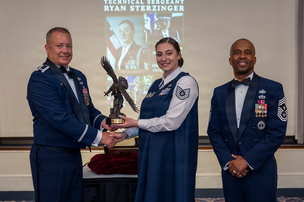 Honor Guard recognizes top performers at annual banquet