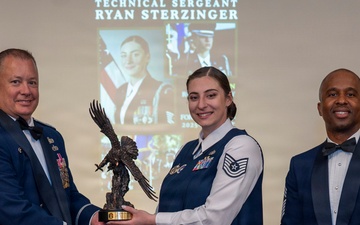 Honor Guard recognizes top performers at annual banquet