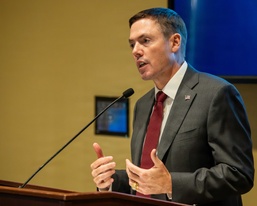 Navy Acquisition Leader Mahan Addresses Shipbuilding Leaders On Revitalizing American Maritime Dominance
