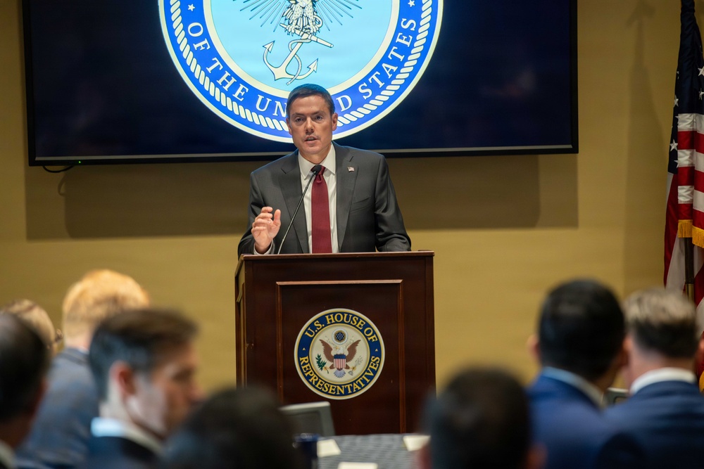 Navy Acquisition Leader Mahan Addresses Shipbuilding Leaders On Revitalizing American Maritime Dominance