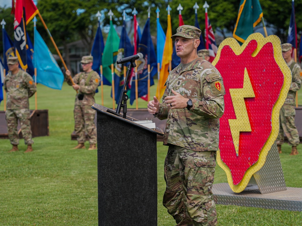 The Tropic Lightning Division Welcomes New Command Sergeant Major