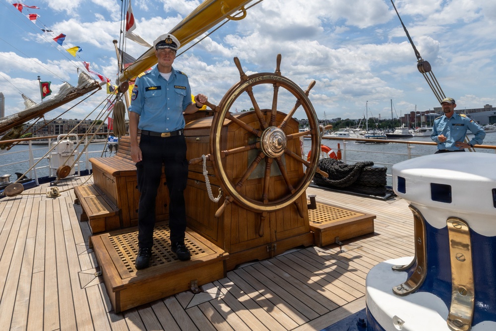 German navy celebrates maritime heritage during SAIL250 Maryland