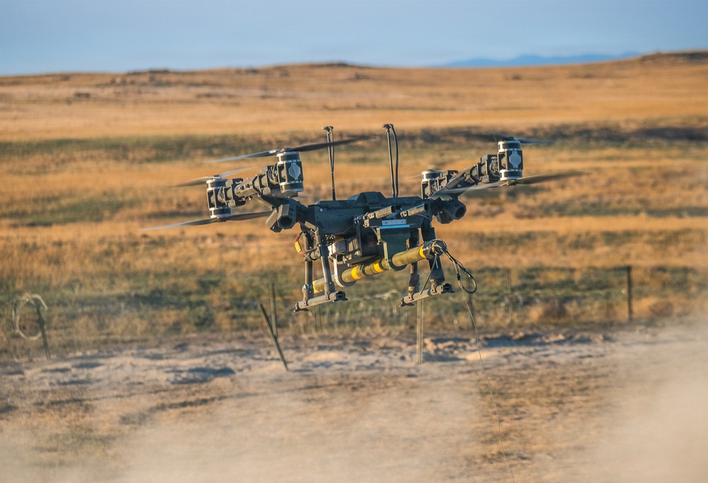 Oregon engineers breach wire obstacle with drone-delivered Bangalore