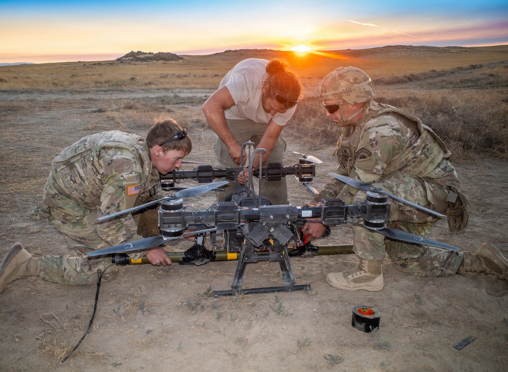 Oregon engineers breach wire obstacle with drone-delivered Bangalore